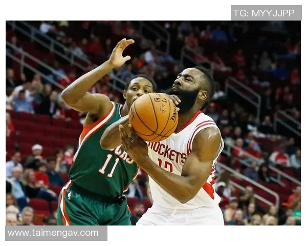 2014年火箭对阵雄鹿精彩比赛录像回放全程回顾与分析